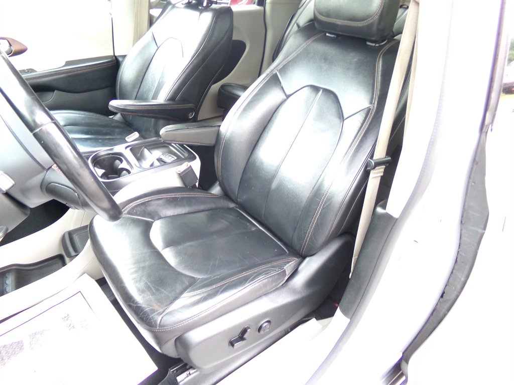2017 Chrysler Pacifica - $12,990