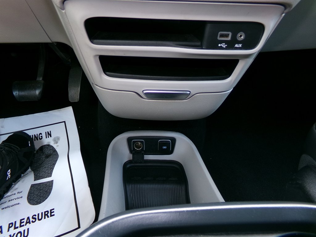 2017 Chrysler Pacifica - $12,990