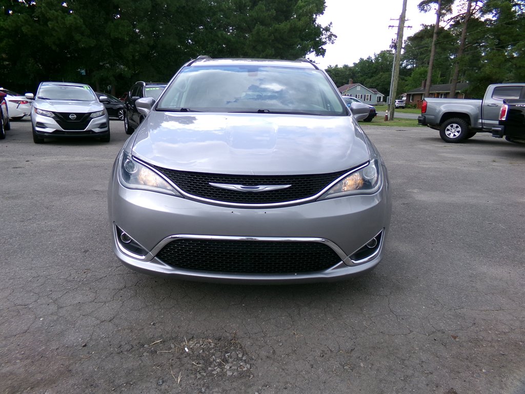 2017 Chrysler Pacifica - $12,990