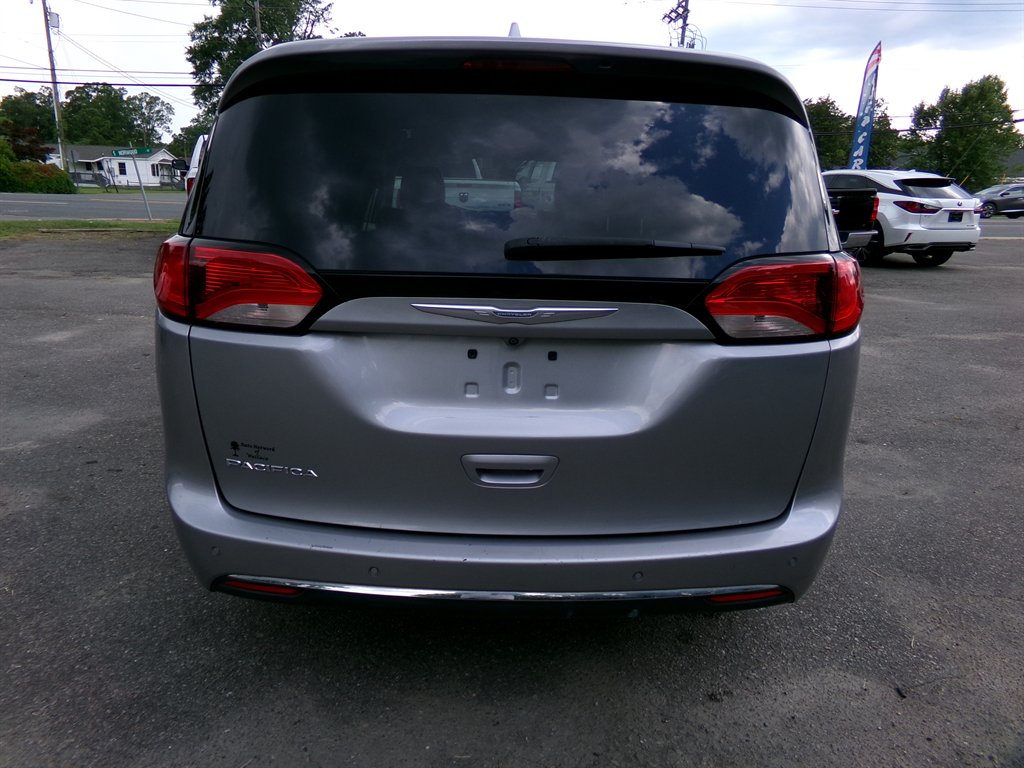2017 Chrysler Pacifica - $12,990