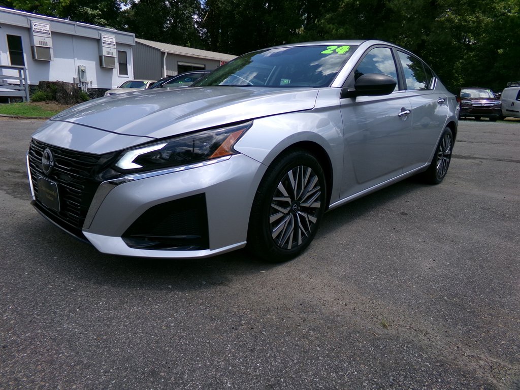 2024 Nissan Altima - $20,990