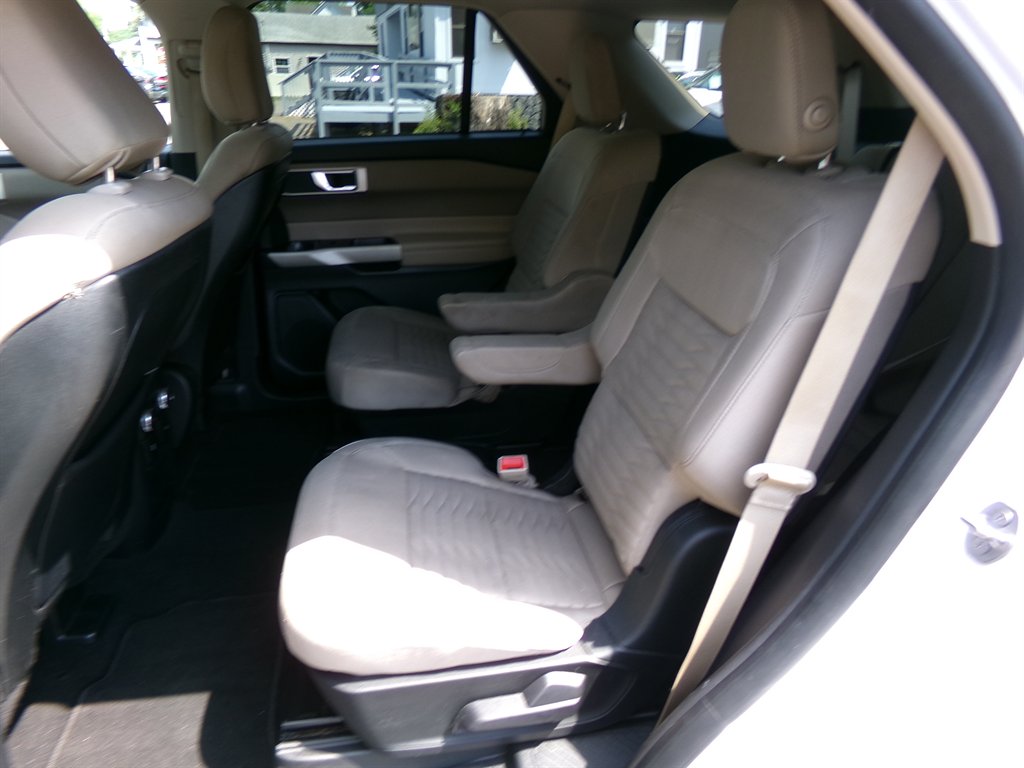 2020 Ford Explorer - $16,995