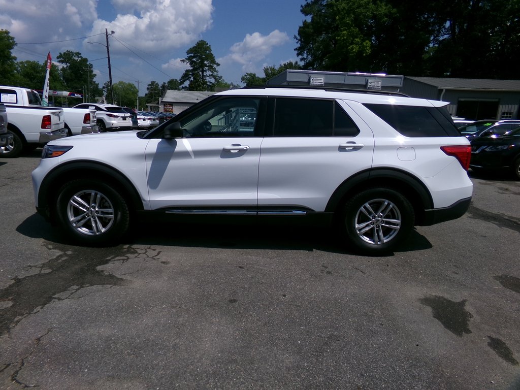 2020 Ford Explorer - $16,995