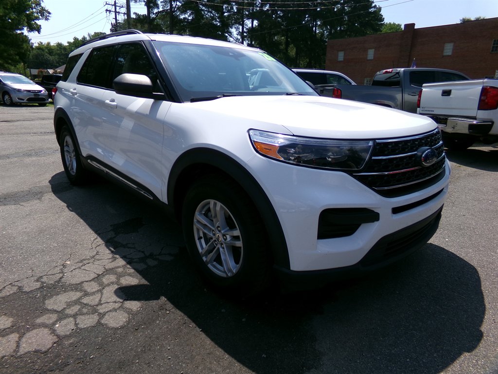2020 Ford Explorer - $16,995