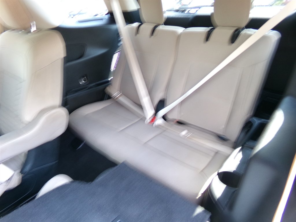 2020 Ford Explorer - $16,995