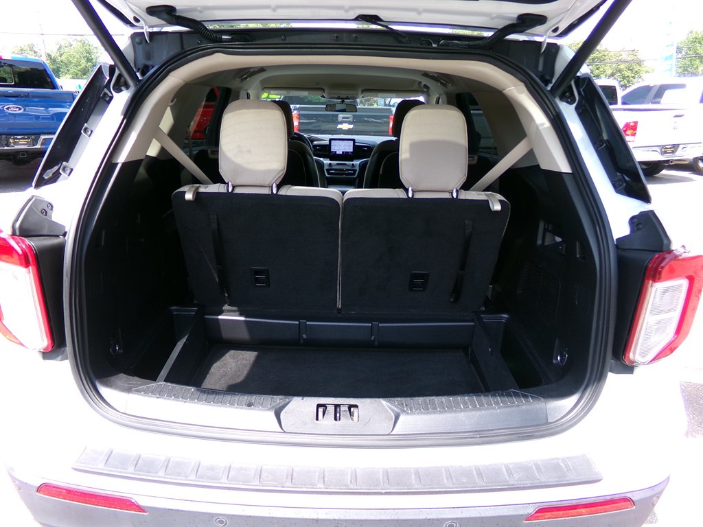 2020 Ford Explorer - $16,995
