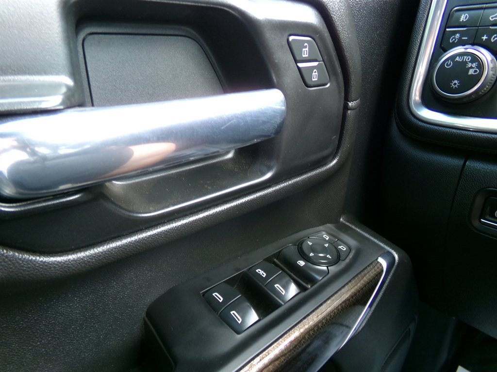 2021 Chevrolet Silverado - $39,990