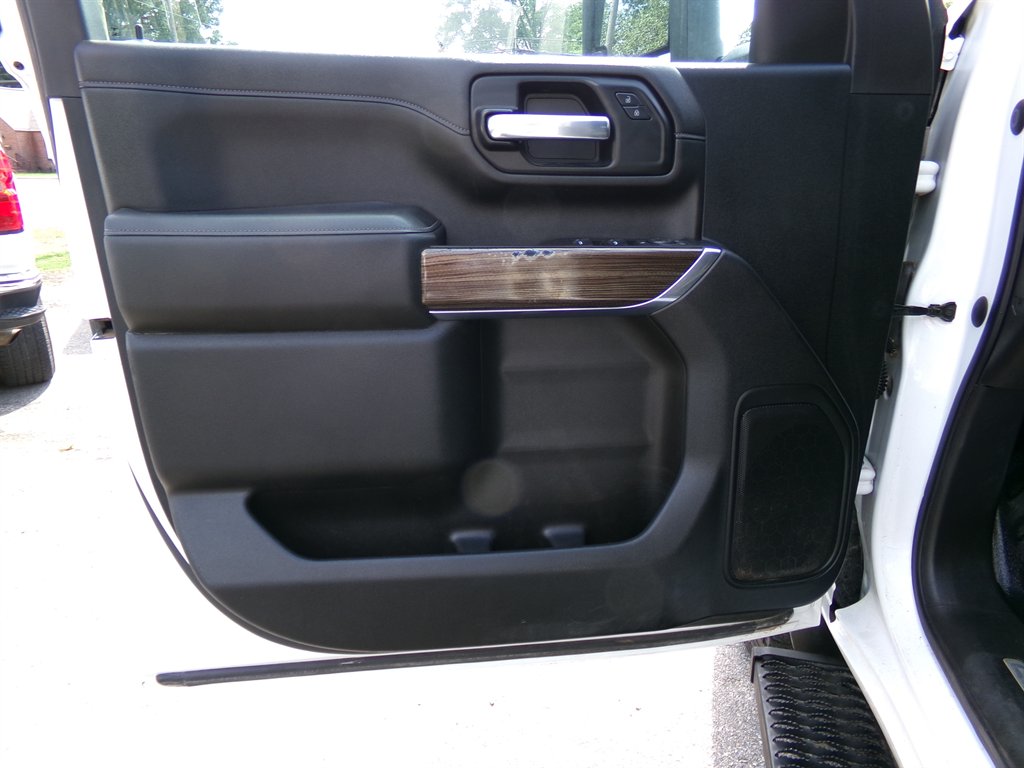 2021 Chevrolet Silverado - $39,990