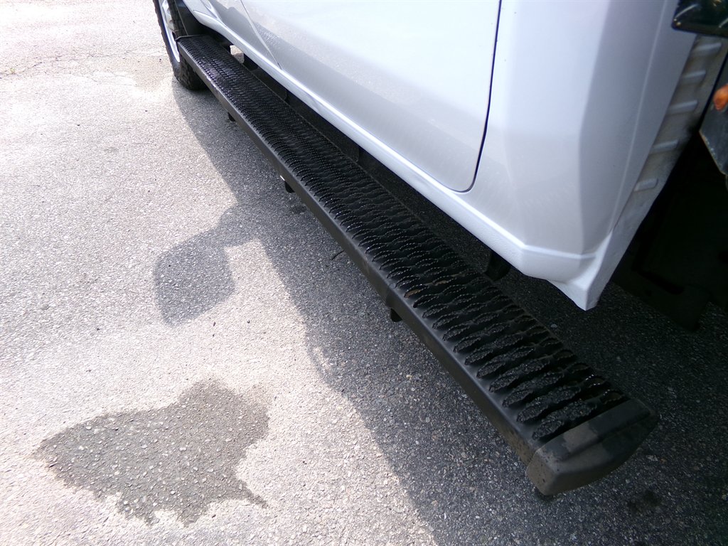 2021 Chevrolet Silverado - $39,990