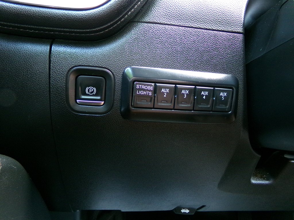 2021 Chevrolet Silverado - $39,990