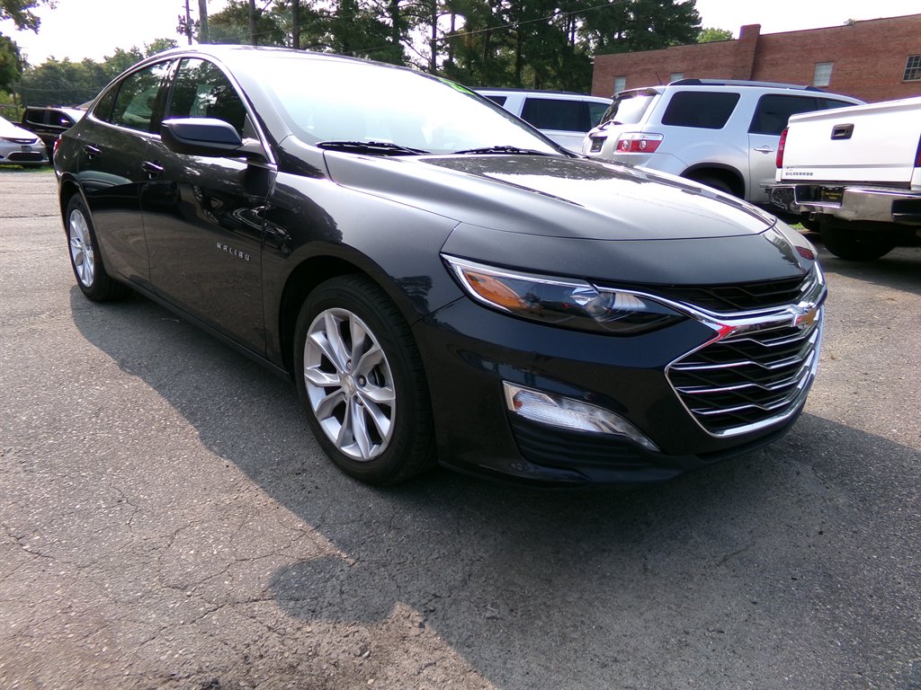 2023 Chevrolet Malibu - $21,990