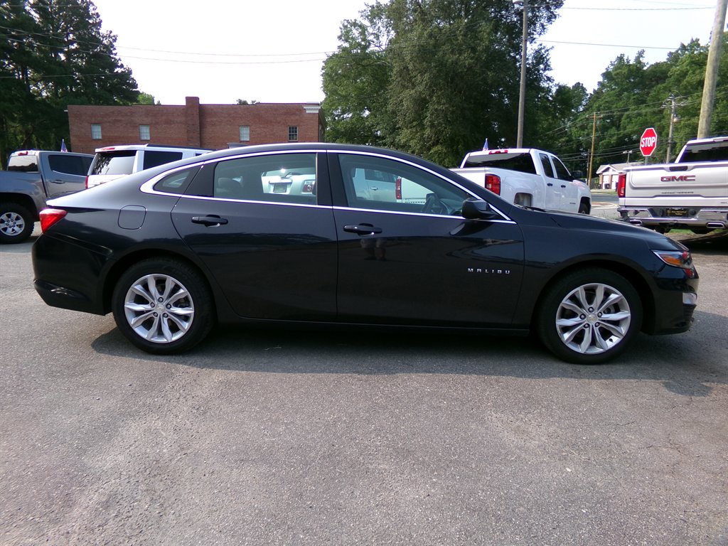 2023 Chevrolet Malibu - $21,990