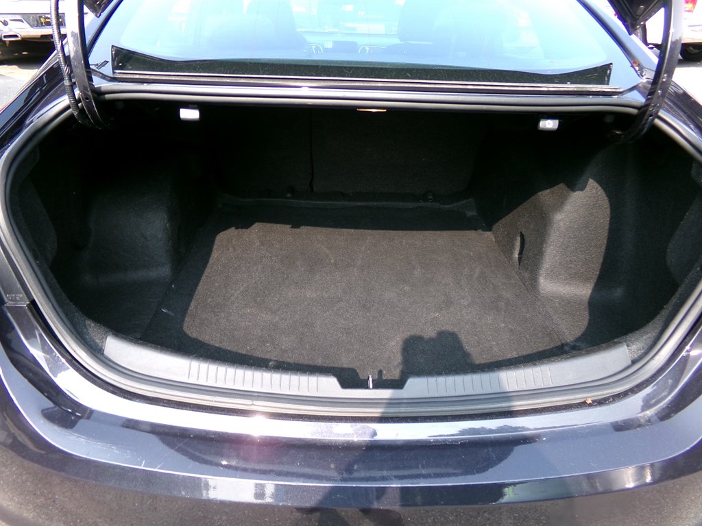 2023 Chevrolet Malibu - $21,990