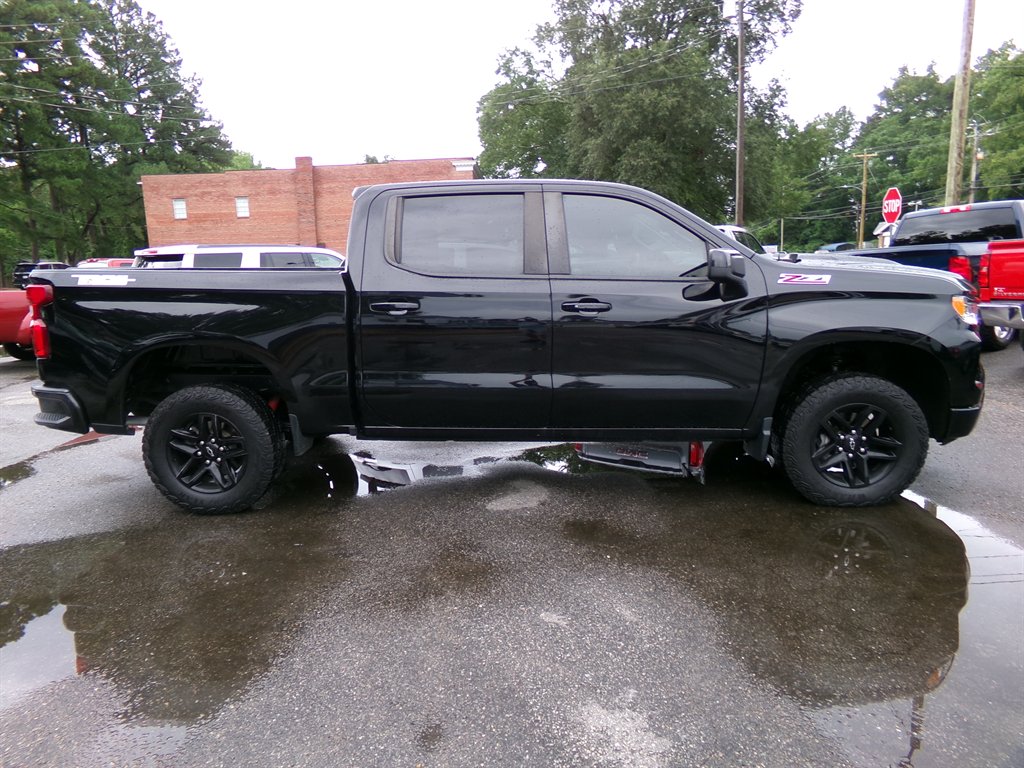 2024 Chevrolet Silverado - $37,990