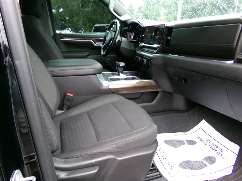 2024 Chevrolet Silverado - $37,990