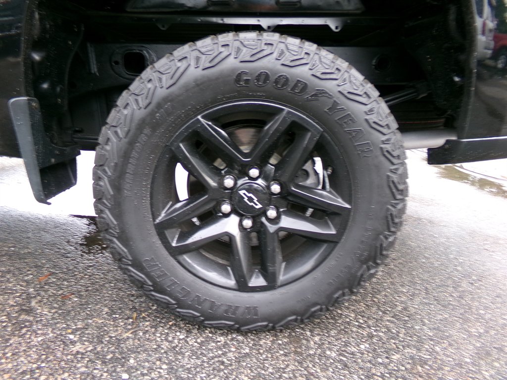 2024 Chevrolet Silverado - $37,990