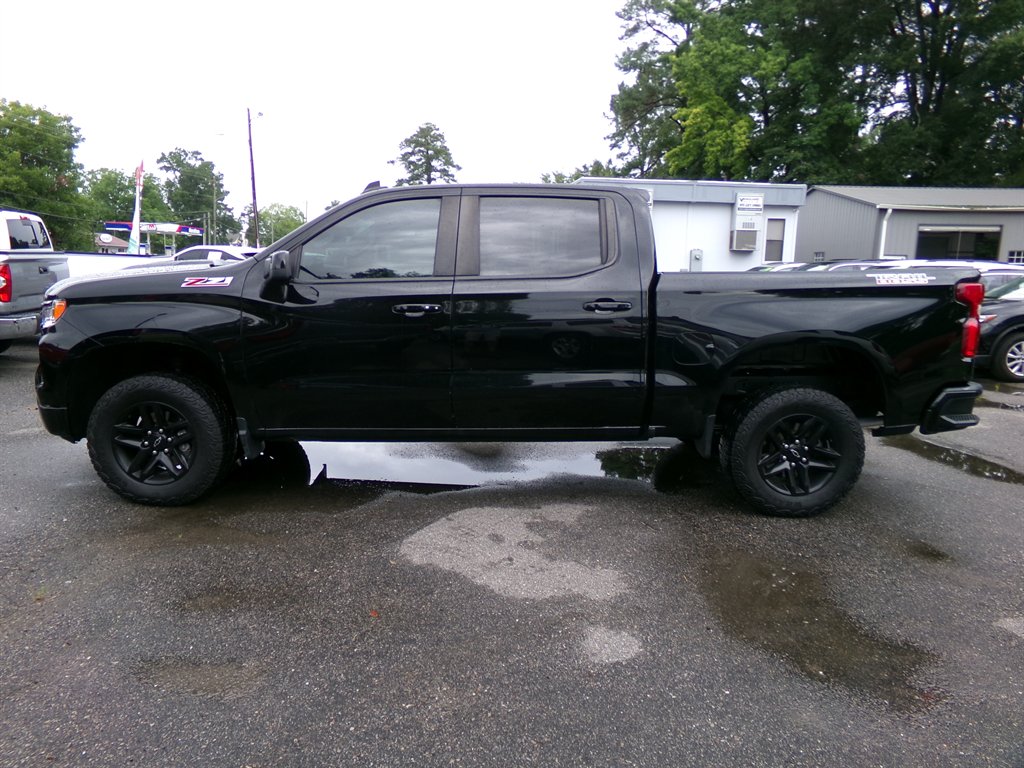 2024 Chevrolet Silverado - $37,990
