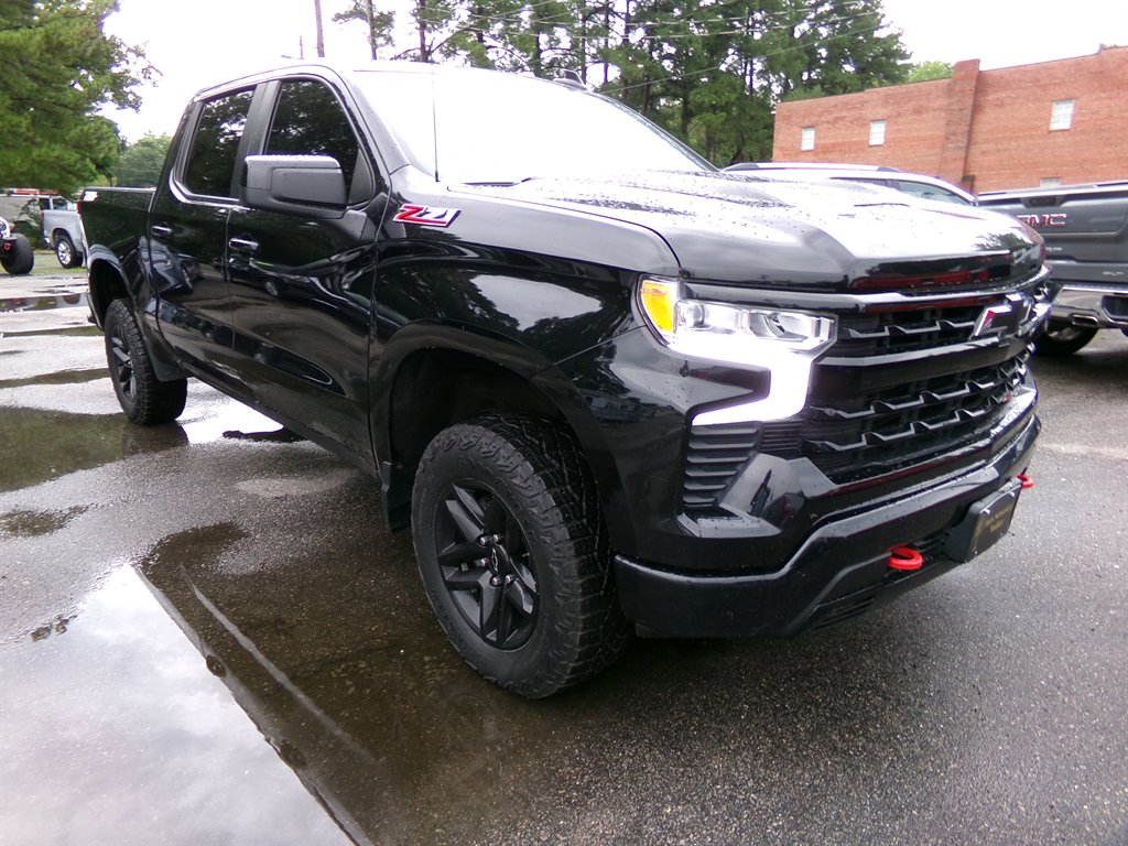 2024 Chevrolet Silverado - $37,990