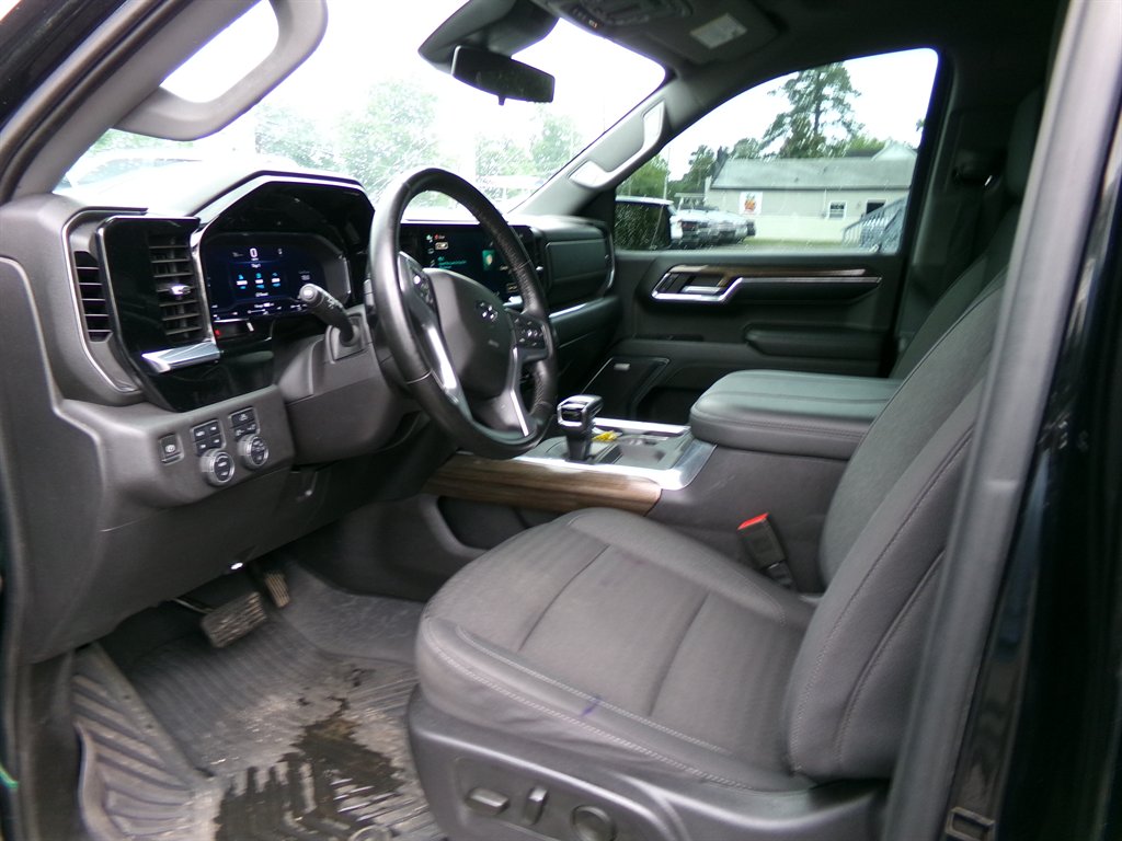 2024 Chevrolet Silverado - $37,990