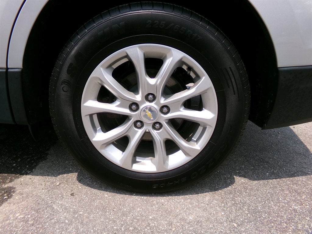 2020 Chevrolet Equinox - $16,990