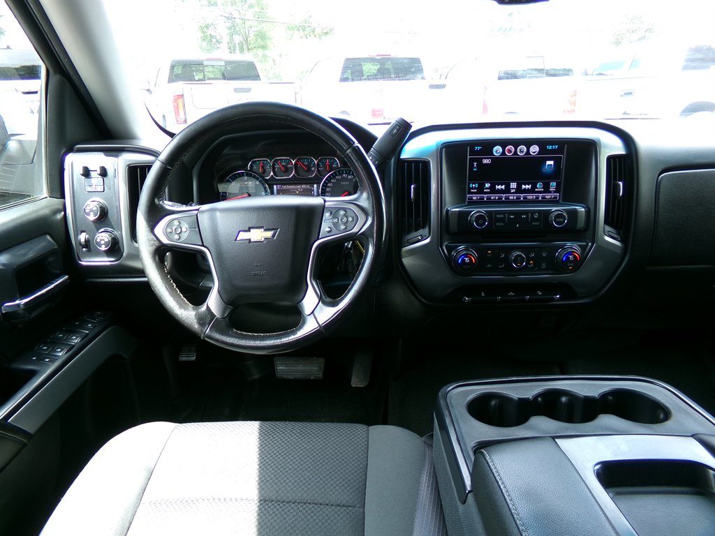 2016 Chevrolet Silverado 1500 - $22,995