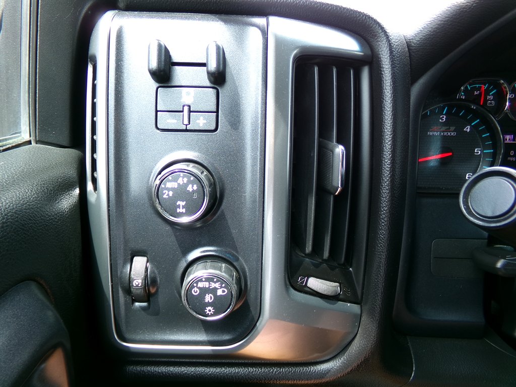 2016 Chevrolet Silverado 1500 - $22,995