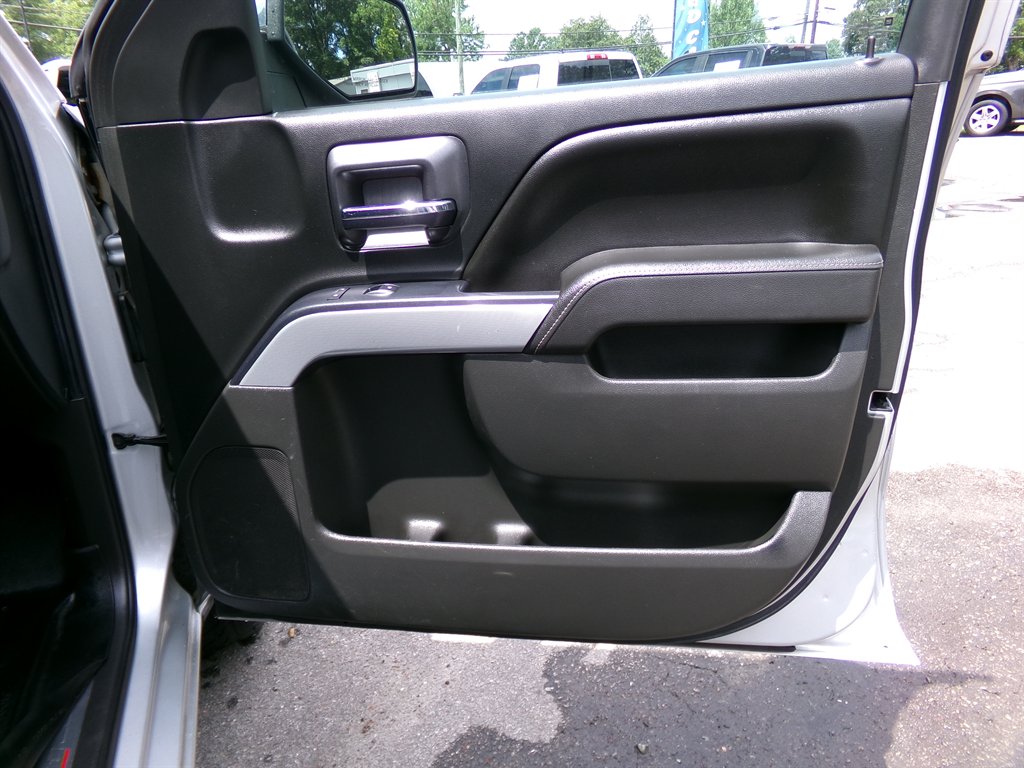 2016 Chevrolet Silverado 1500 - $22,995