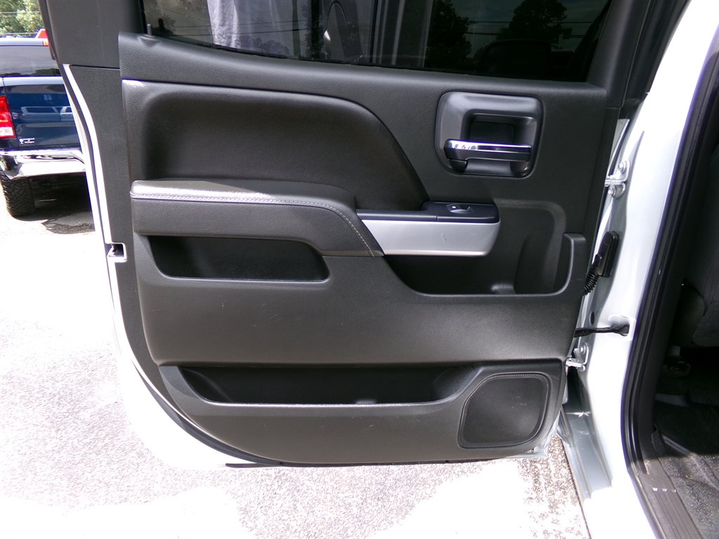 2016 Chevrolet Silverado 1500 - $22,995
