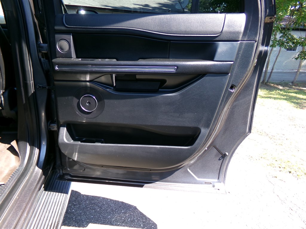 2018 Ford Expedition - $19,490