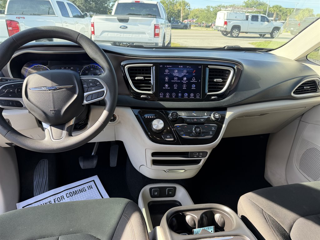 2018 Chrysler Pacifica - $8,990