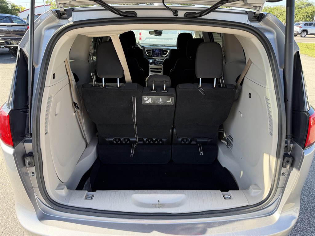 2018 Chrysler Pacifica - $8,990