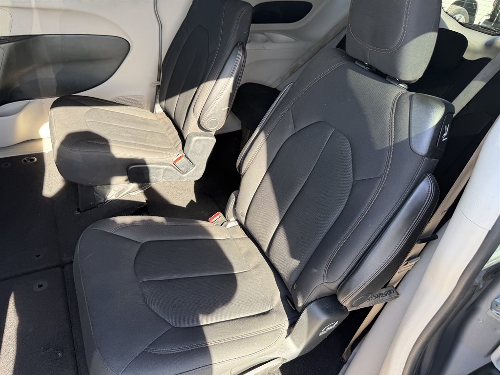 2018 Chrysler Pacifica - $8,990
