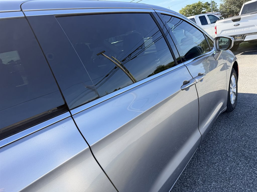 2018 Chrysler Pacifica - $8,990