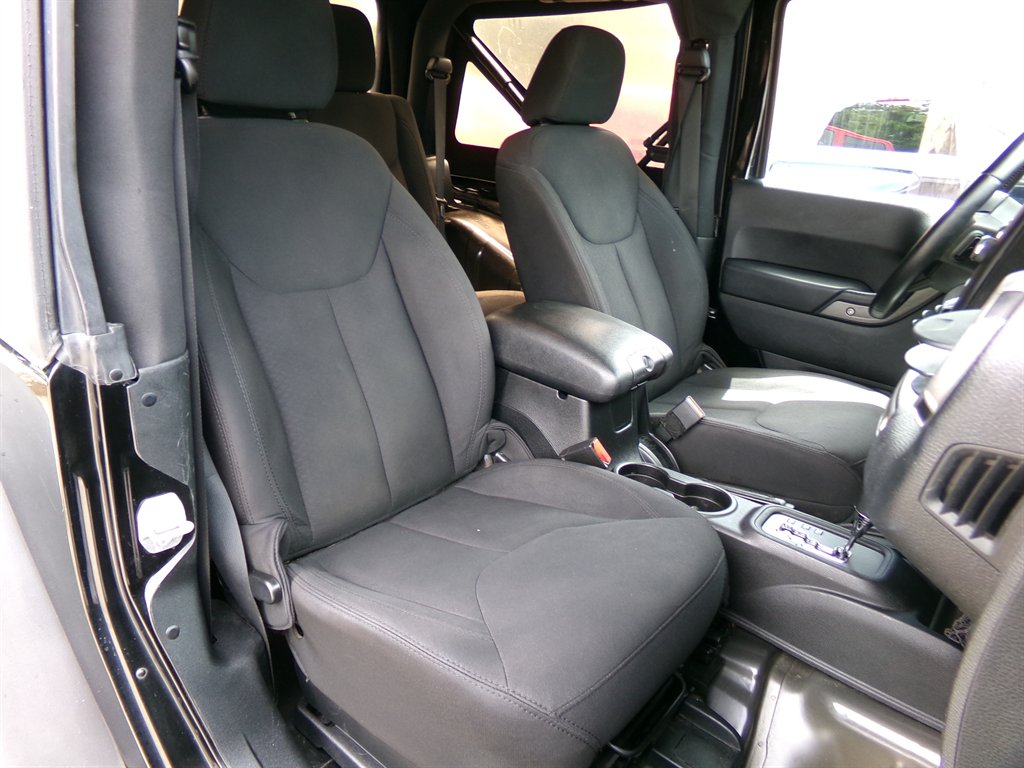 2015 Jeep Wrangler - $14,995