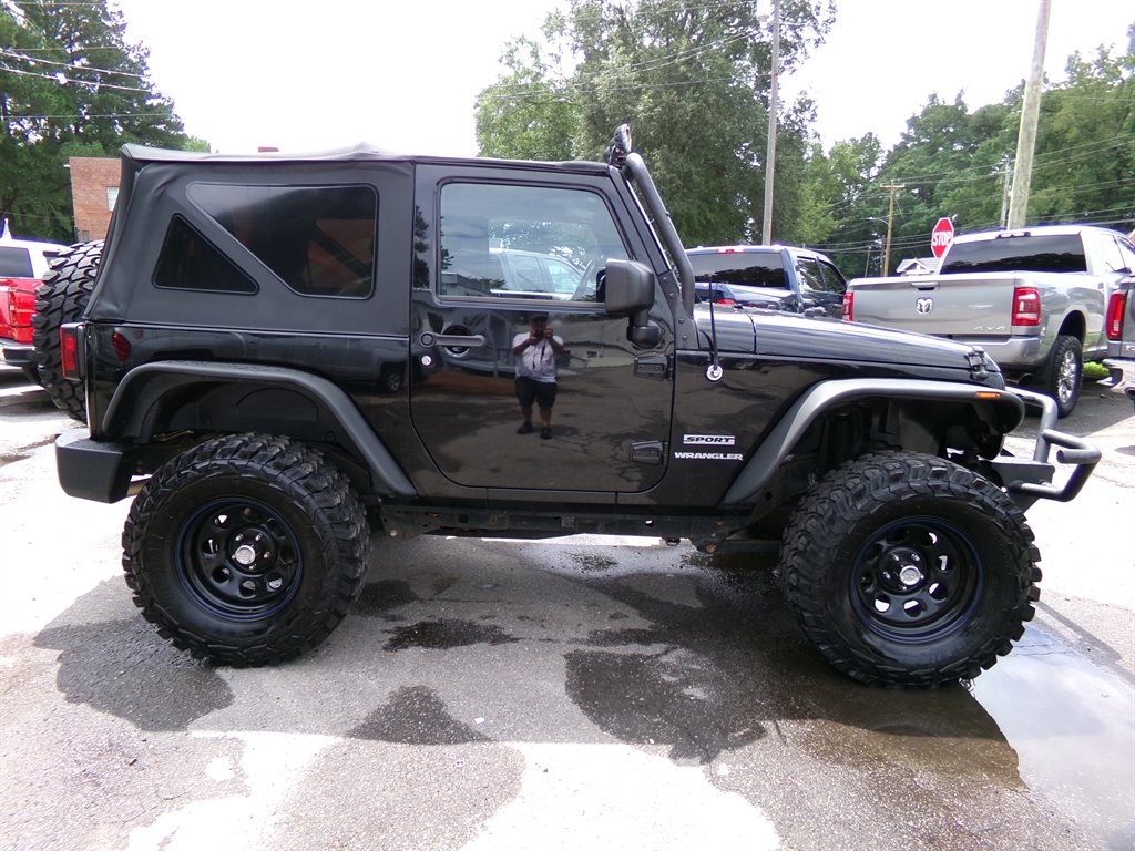 2015 Jeep Wrangler - $14,995