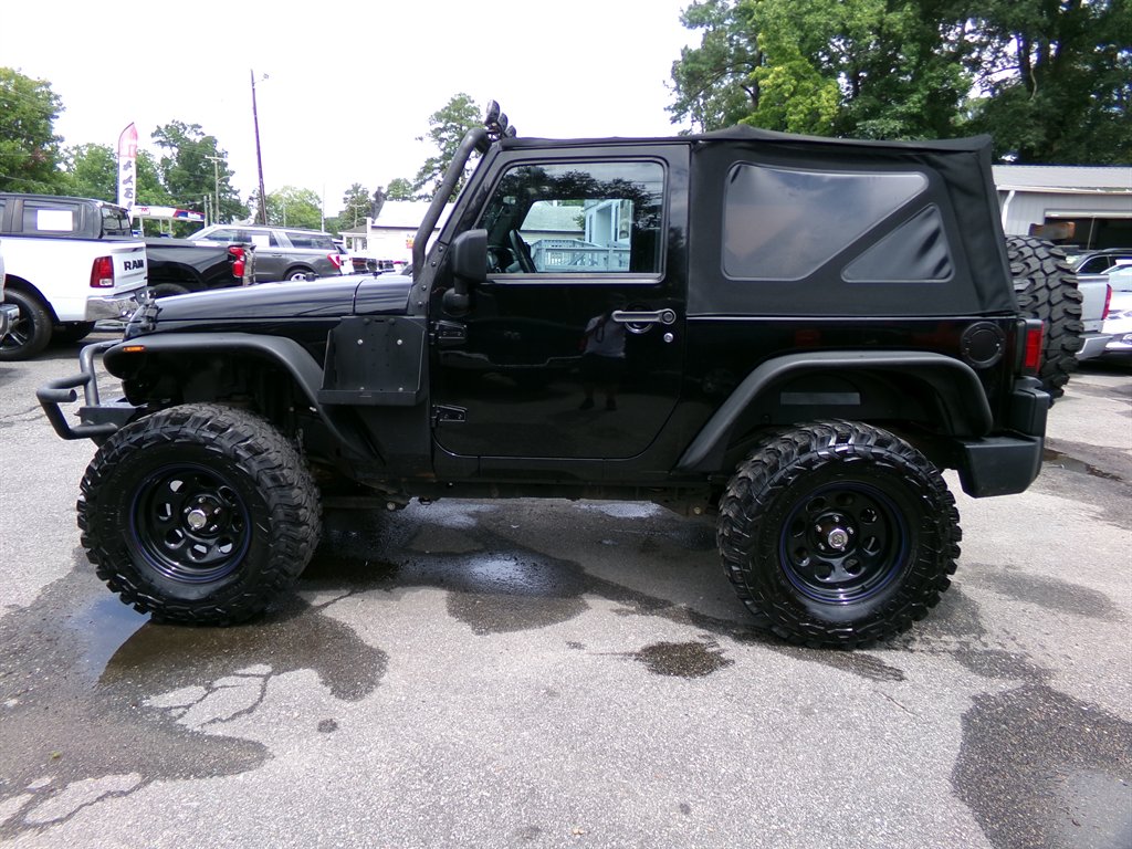 2015 Jeep Wrangler - $14,995