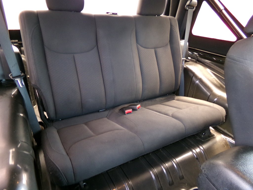 2015 Jeep Wrangler - $14,995