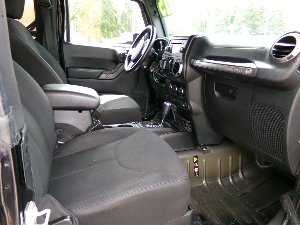 2015 Jeep Wrangler - $14,995