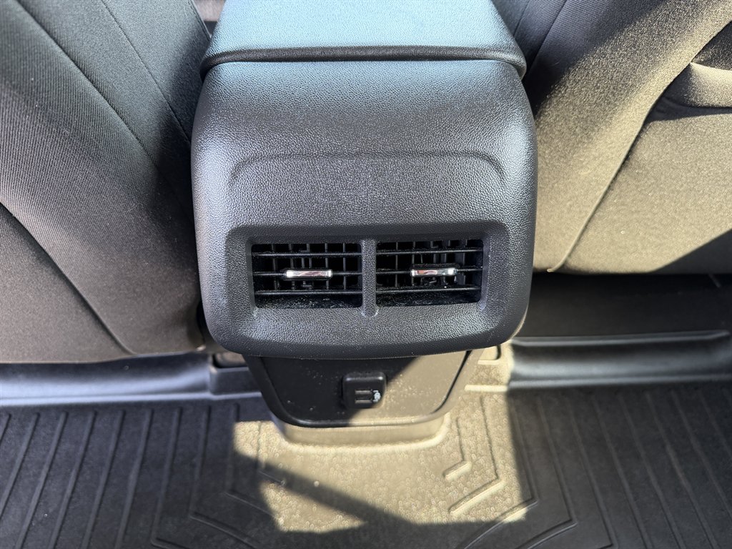 2019 Chevrolet Equinox - $15,995