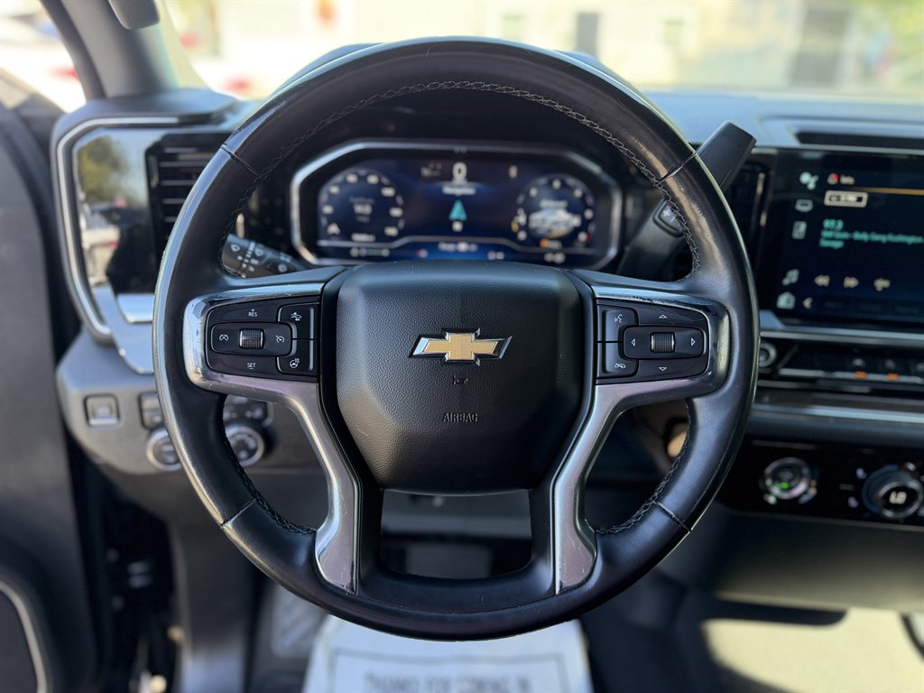 2023 Chevrolet Silverado - $35,995