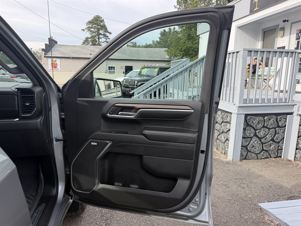 2024 Chevrolet Silverado - $37,995