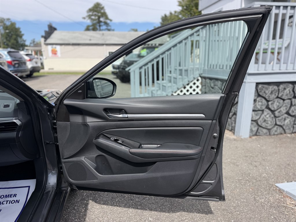 2025 Nissan Altima - $24,995