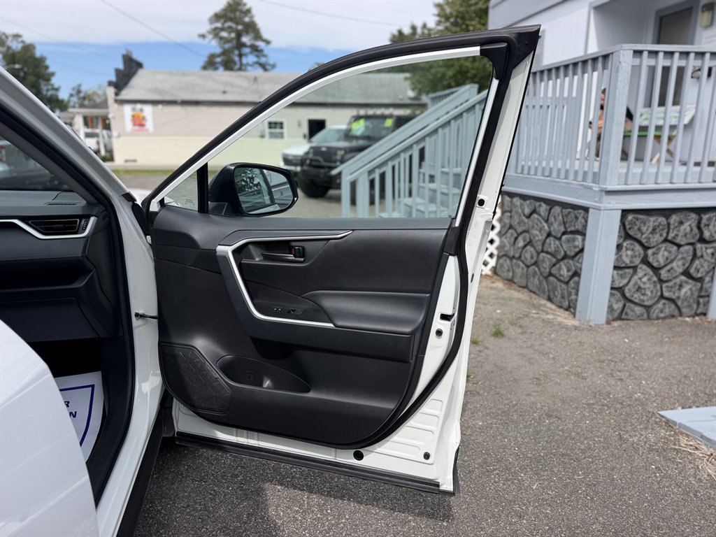 2025 Toyota RAV4 - $29,995