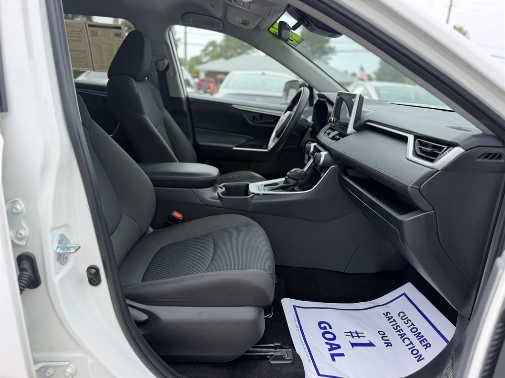 2025 Toyota RAV4 - $29,995