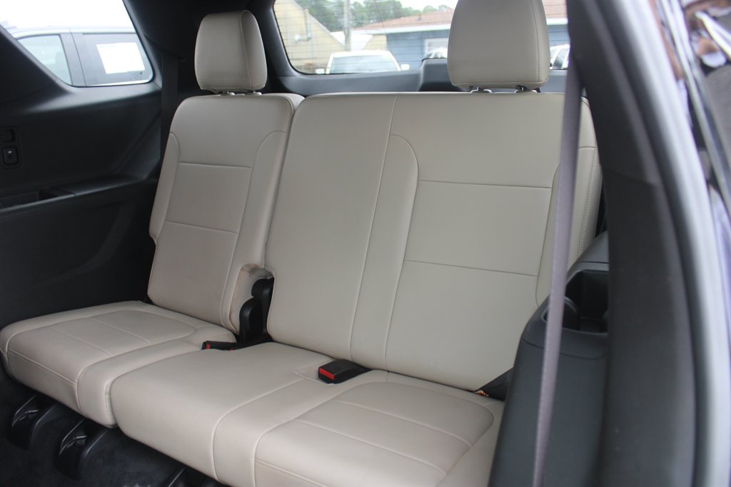 2022 Chevrolet Traverse - $25,990