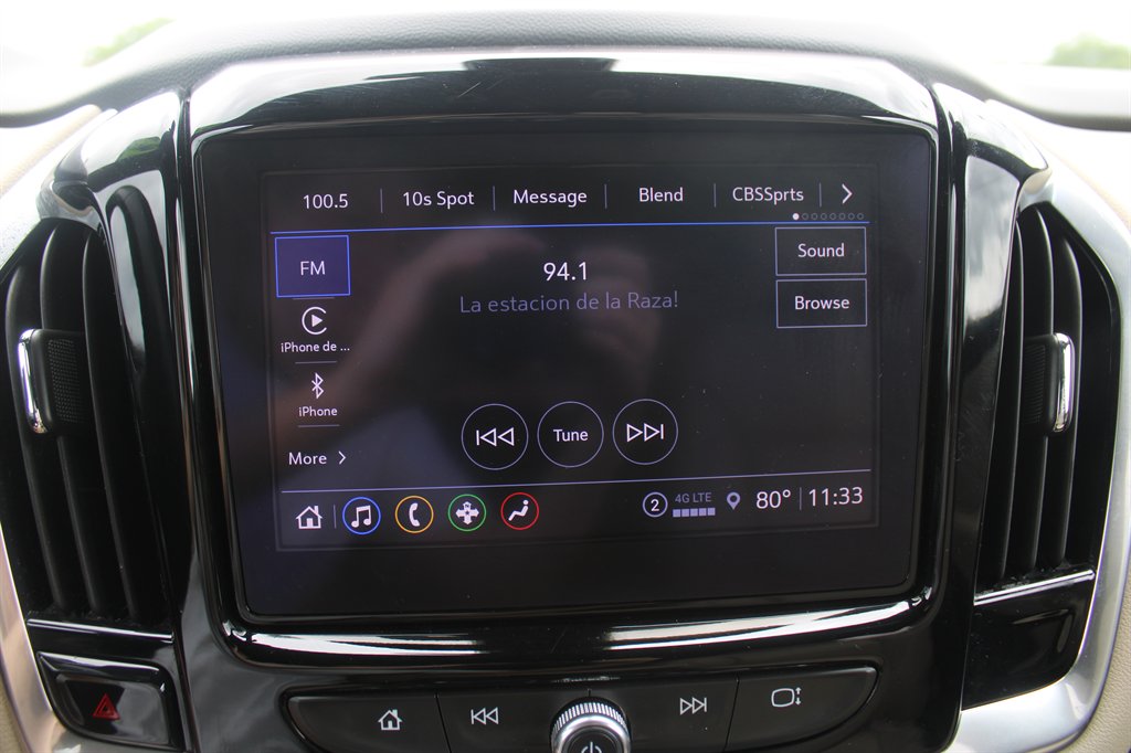 2022 Chevrolet Traverse - $25,990