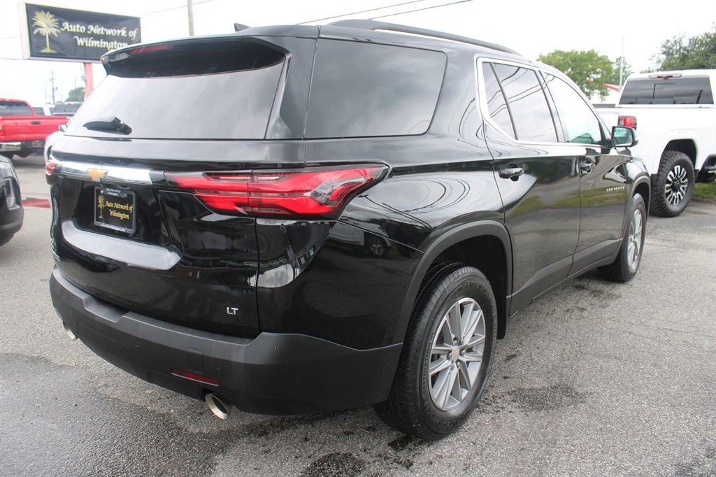 2022 Chevrolet Traverse - $25,990