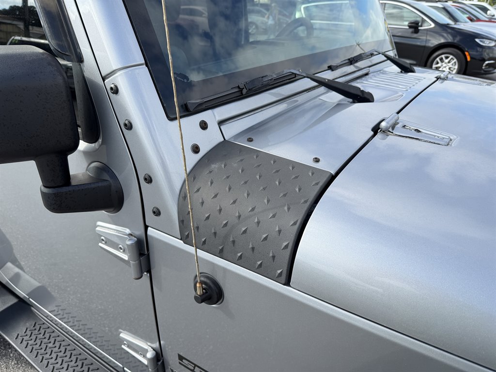 2013 Jeep Wrangler - $16,995