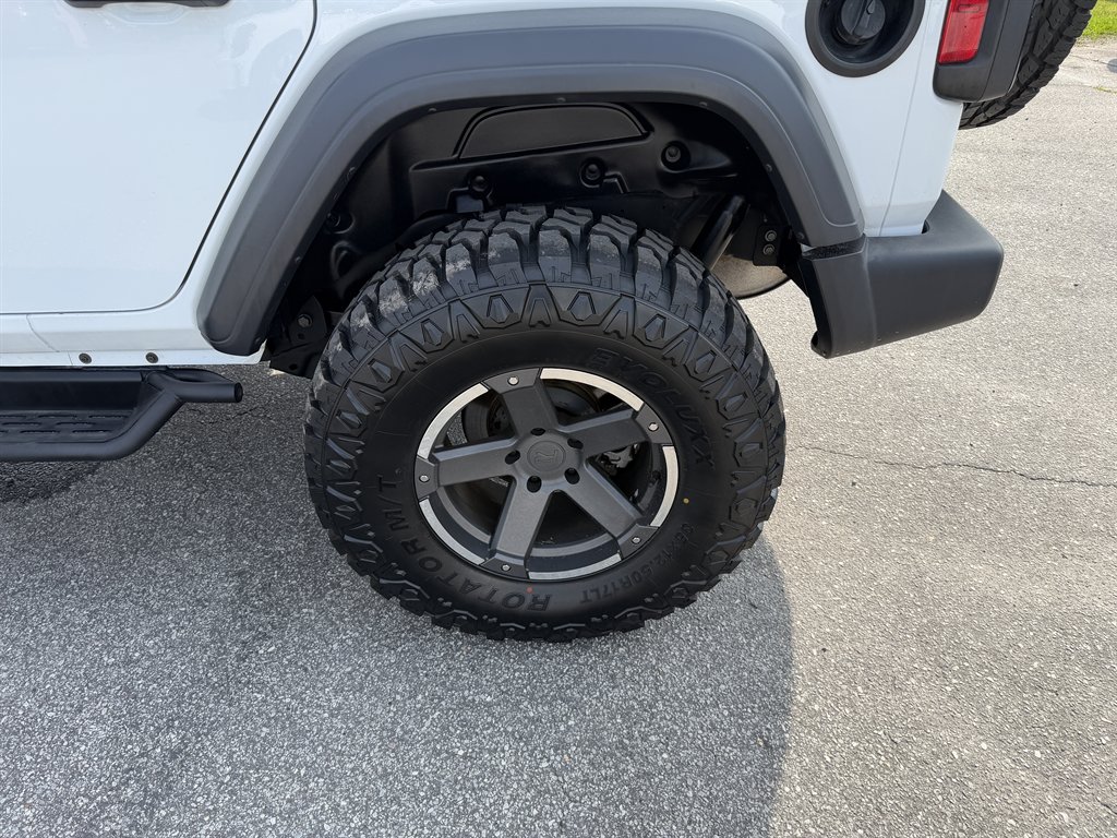 2020 Jeep Wrangler - $25,995