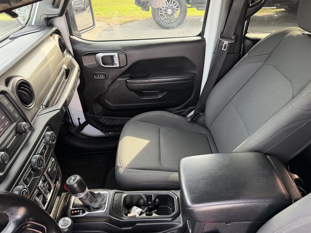 2020 Jeep Wrangler - $25,995
